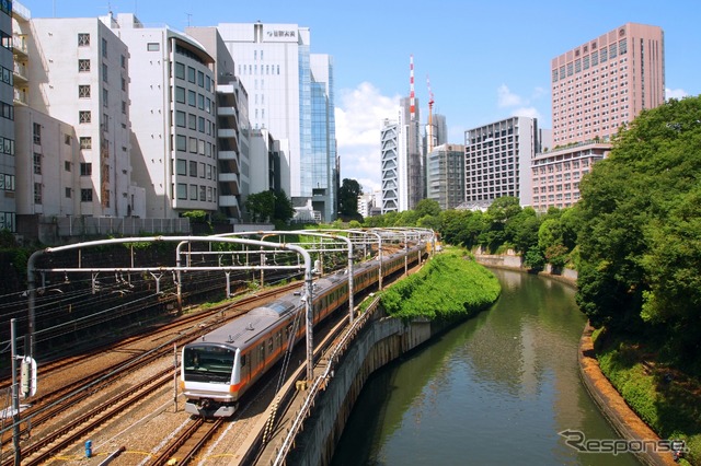 グリーン車の導入が遅れる見込みとなった中央快速線。