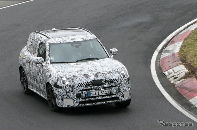 MINI クーパーS クロスオーバー 次期型プロトタイプ(スクープ写真)