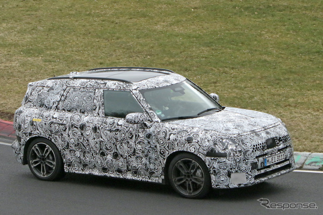MINI クーパーS クロスオーバー 次期型プロトタイプ(スクープ写真)