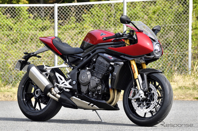 トライアンフ スピードトリプル1200RR