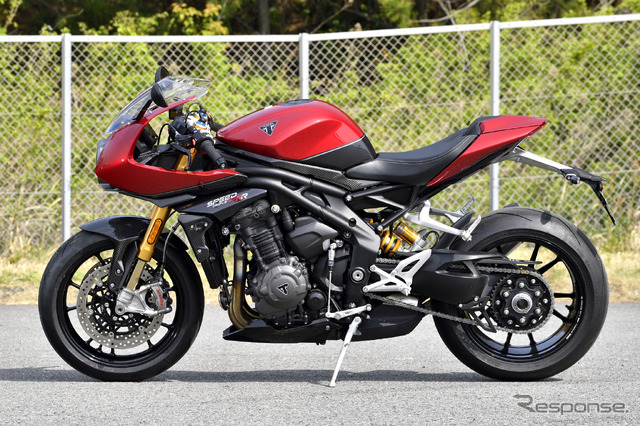 トライアンフ スピードトリプル1200RR