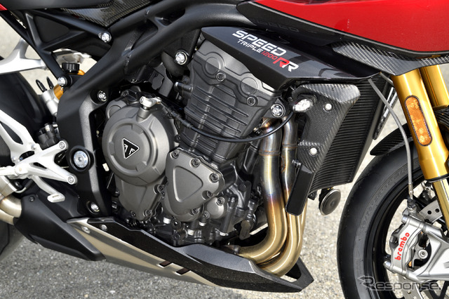 トライアンフ スピードトリプル1200RR