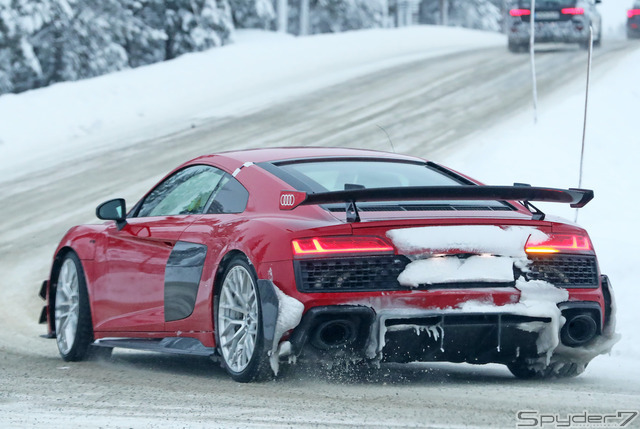 アウディ R8 V10 パフォーマンス RS ファイナルエディション(仮)スクープ写真