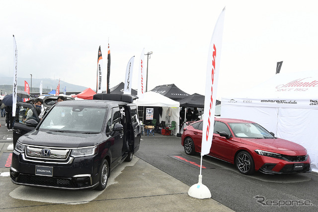 数々のオプションパーツを搭載したステップワゴンに注目が集まる「ホンダアクセス」…モーターファンフェスタ