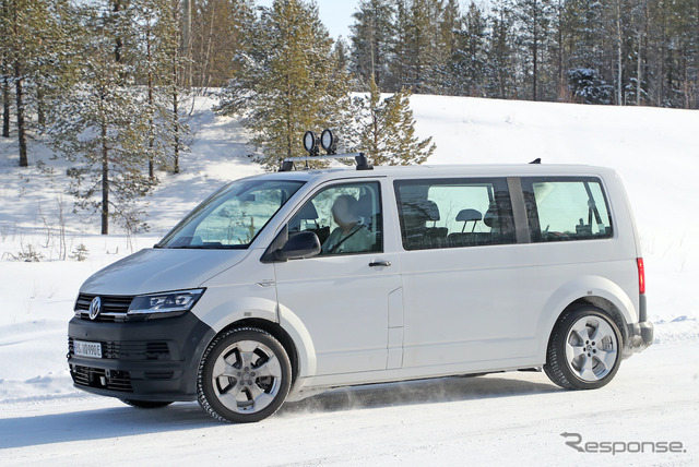 VW ID.Buzz ロングタイプの開発車両(スクープ写真)