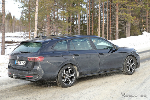 VW パサート 次期型プロトタイプ(スクープ写真)