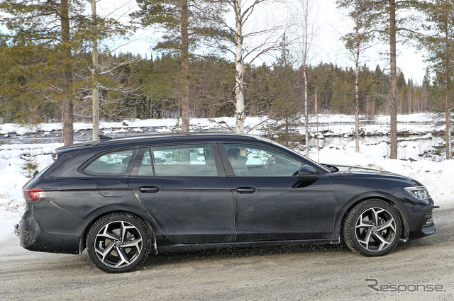 VW パサート 次期型プロトタイプ(スクープ写真)