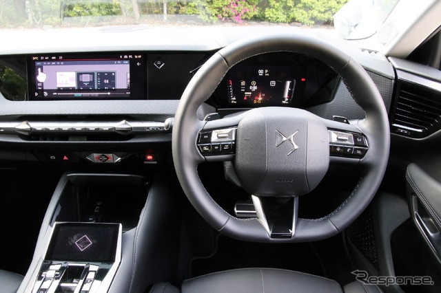 DS 4