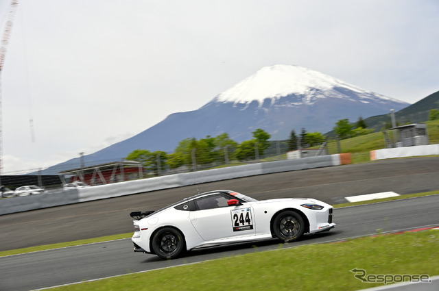 スーパー耐久公式テスト:日産Z