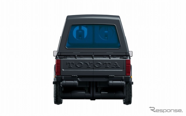 リアゲートには”TOYOTA”の刻印 (c) TOMY