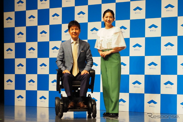 タレントの関根勤さん(左)と関根麻里さん親子