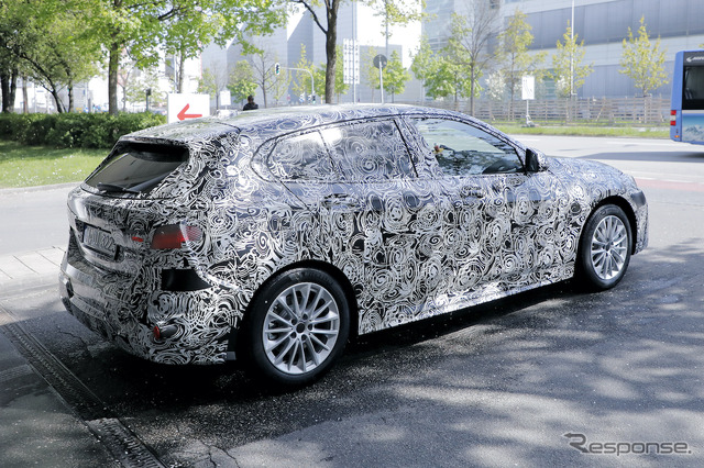 BMW 1シリーズ 改良新型プロトタイプ(スクープ写真)