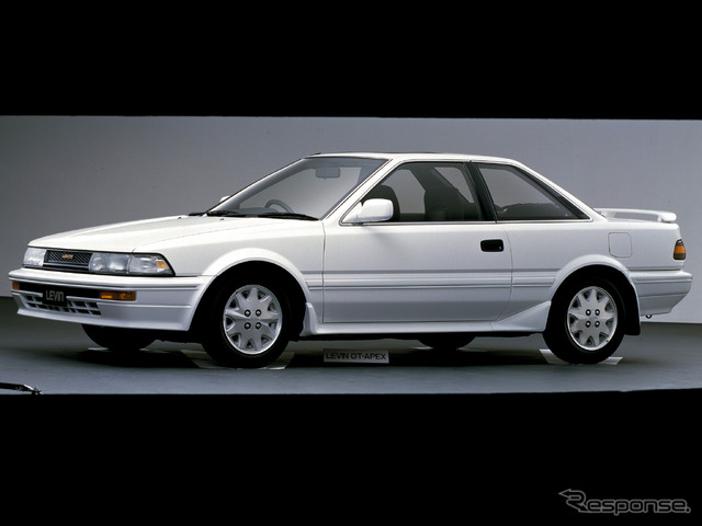 トヨタ カローラレビン／スプリンタートレノ AE92