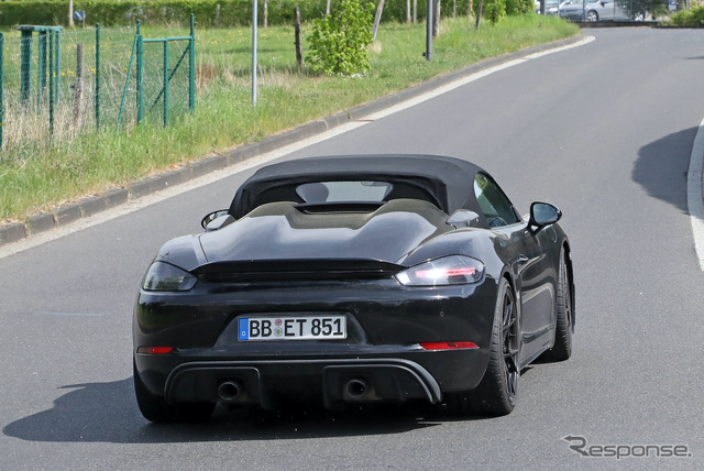 ポルシェ 718スパイダー RS プロトタイプ(スクープ写真)