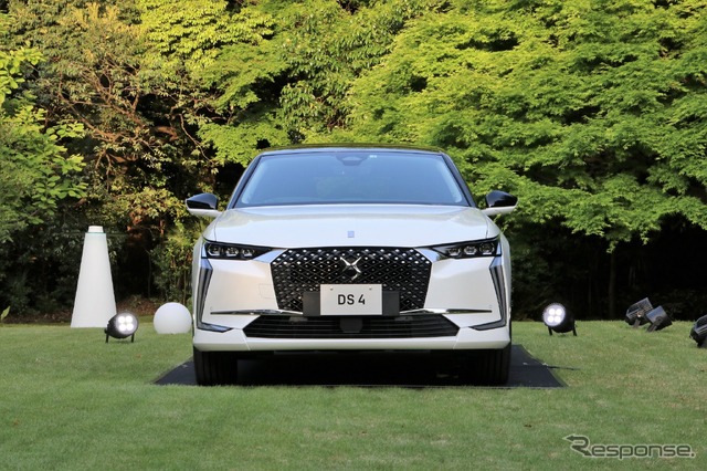 DS 4