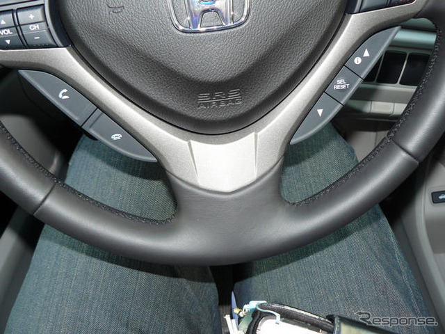 【ホンダ アコード 新型発表】180cm+・90kg+…運転席は狭そうだけどOK