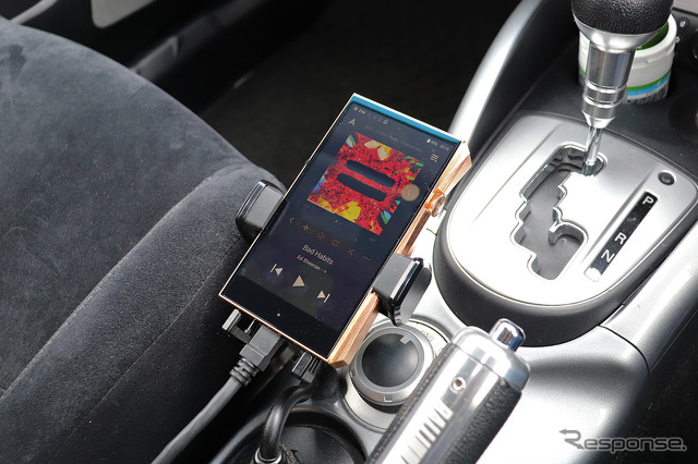 ドアスピーカーが「アウター化」されたオーディオカーの一例(製作ショップ:ジパング<鳥取県>)。