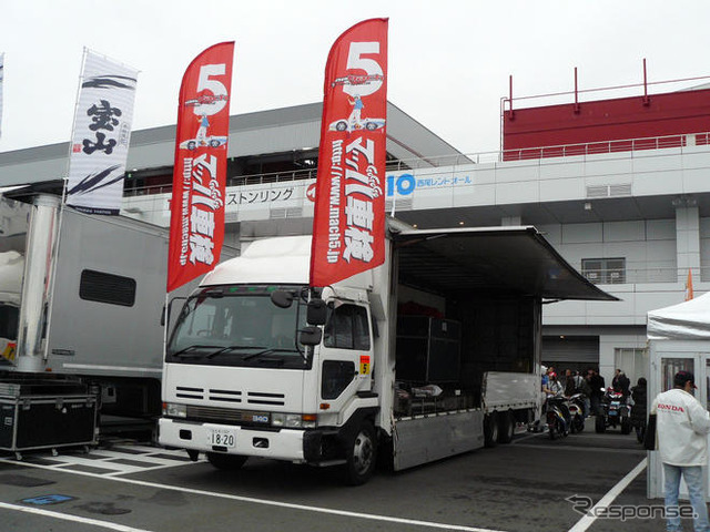 【SUPER GT】はたらくじどうしゃ写真蔵…トランポたち