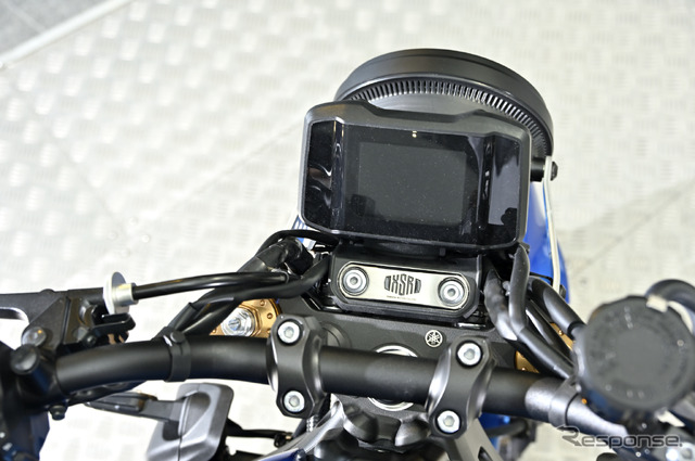 ヤマハ XSR900(海外仕様)