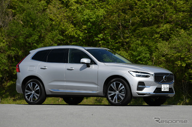 ボルボ XC60 T6 AWD インスクリプション