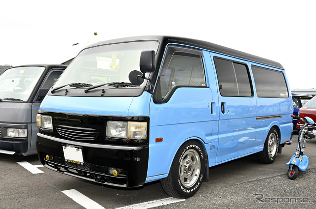 個性的な装いアメリカンワンボックスが面白い！…34th MOONEYES Street Car Nationals