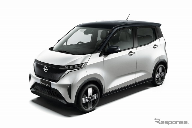 日産サクラ(ホワイトパール/ブラック 2トーン)