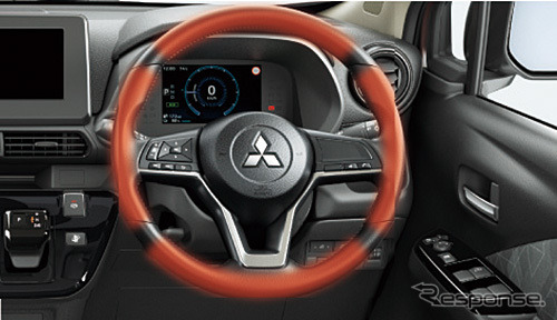 三菱 eKクロス EV ステアリングヒーター