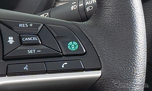 三菱 eKクロス EV ステアリングスイッチ(マイパイロット)