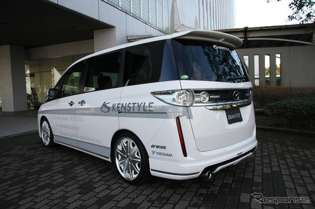 【東京オートサロン09】“パパのカスタム”がトレンド…マツダ