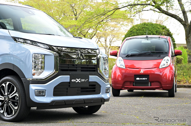 三菱 eKクロスEV(左)とi-MiEV(右)