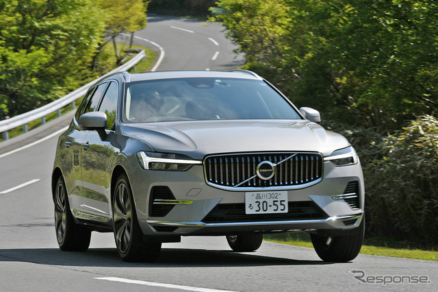 ボルボ XC60 T6 AWD インスクリプション