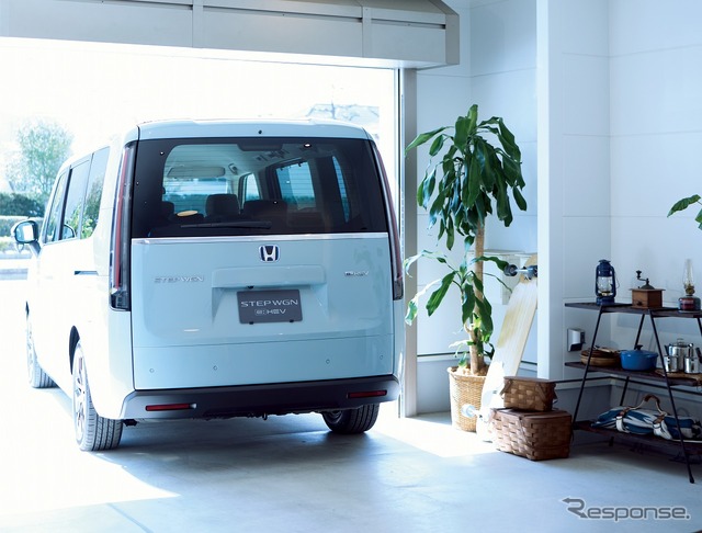ホンダ ステップワゴン e:HEV エアー