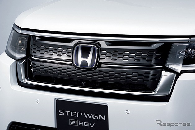 ホンダ ステップワゴン e:HEV スパーダ プレミアムライン グリル