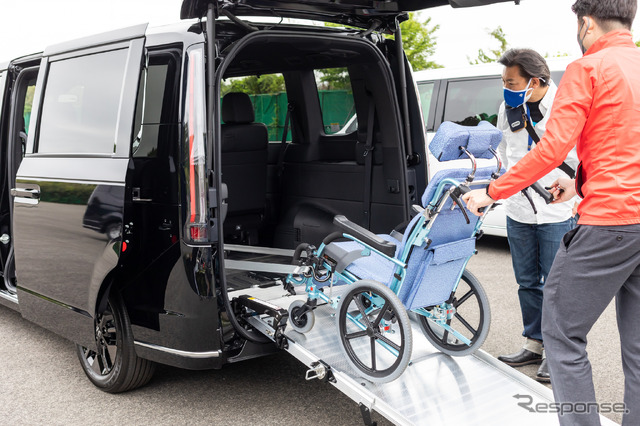 ホンダ ステップワゴンスパーダ 車いす仕様車