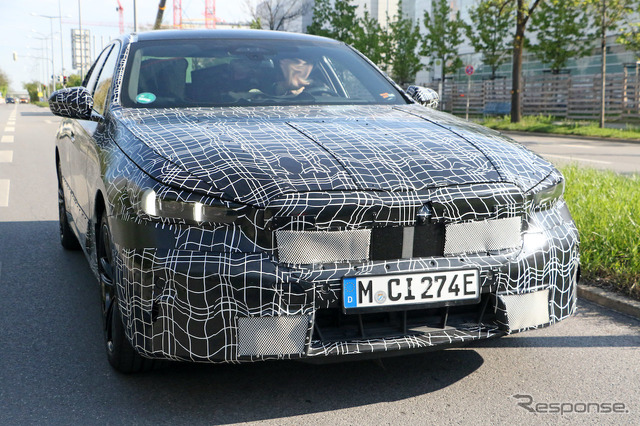 BMW i5 プロトタイプ(スクープ写真)
