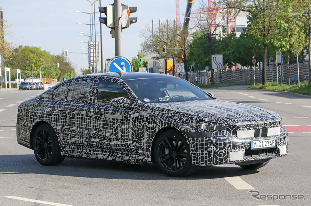 BMW i5 プロトタイプ(スクープ写真)
