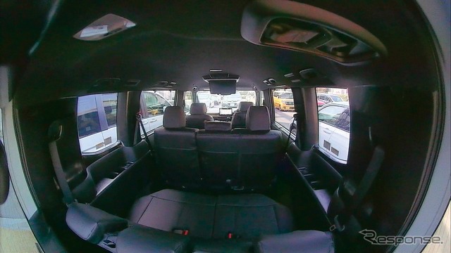 ドライブレコーダーハイエンドモデル車内録画イメージ