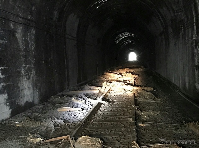 彦山~筑前岩屋間釈迦岳トンネル(災害直後)
