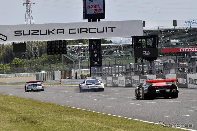 鈴鹿サーキット60周年 特別デモラン 「群雄割拠JGTC~SGTの礎となった時代~」