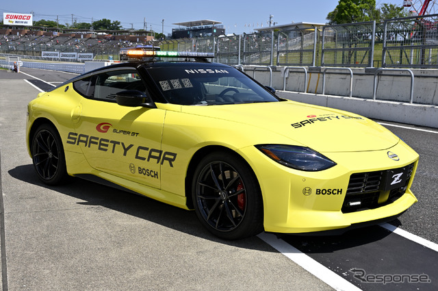 日産 Z(日本名:フェアレディZ)のセーフティーカー