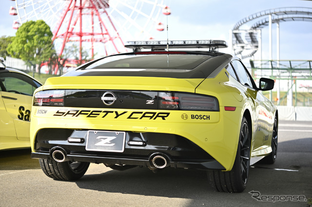 日産 Z(日本名:フェアレディZ)のセーフティーカー