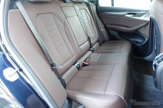 BMW iX3 Mスポーツ