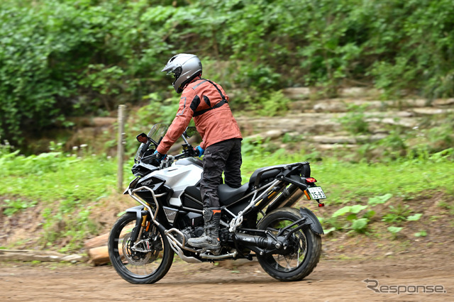 トライアンフ タイガー1200 Rallyエクスプローラー