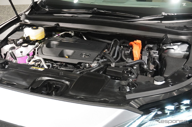 レクサス RX450h+(PHEV)は、2.5リットルエンジンにモーターを組み合わせる