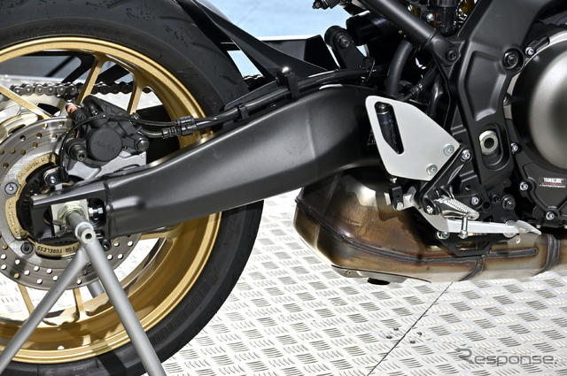 ヤマハ XSR900(海外仕様)