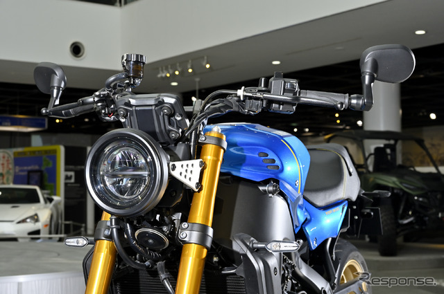 ヤマハ XSR900(海外仕様)