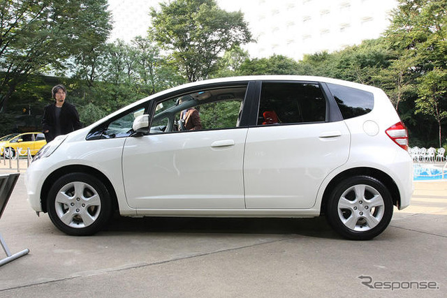 08年の除軽新車販売…ホンダ フィット 6年ぶりトップ