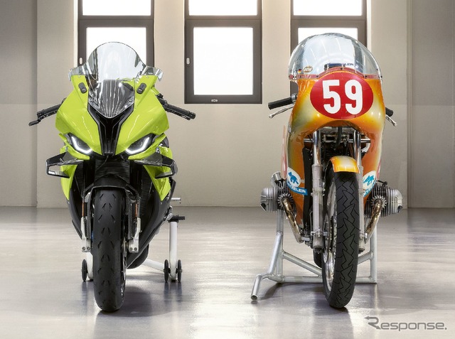 BMW M 1000 RR の「50イヤーズM」