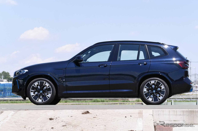 BMW iX3 Mスポーツ