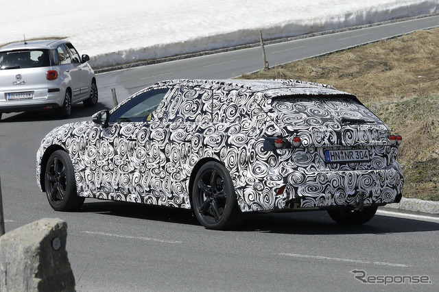 アウディ A4アバント 次期型プロトタイプ (スクープ写真)